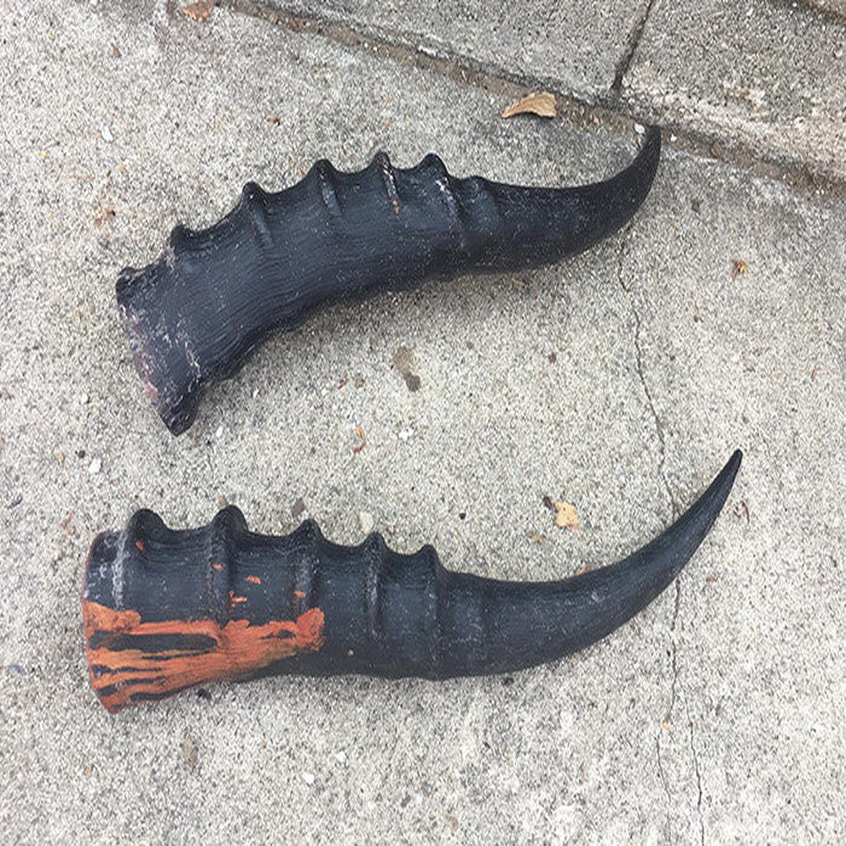 PROP CAST HORNS