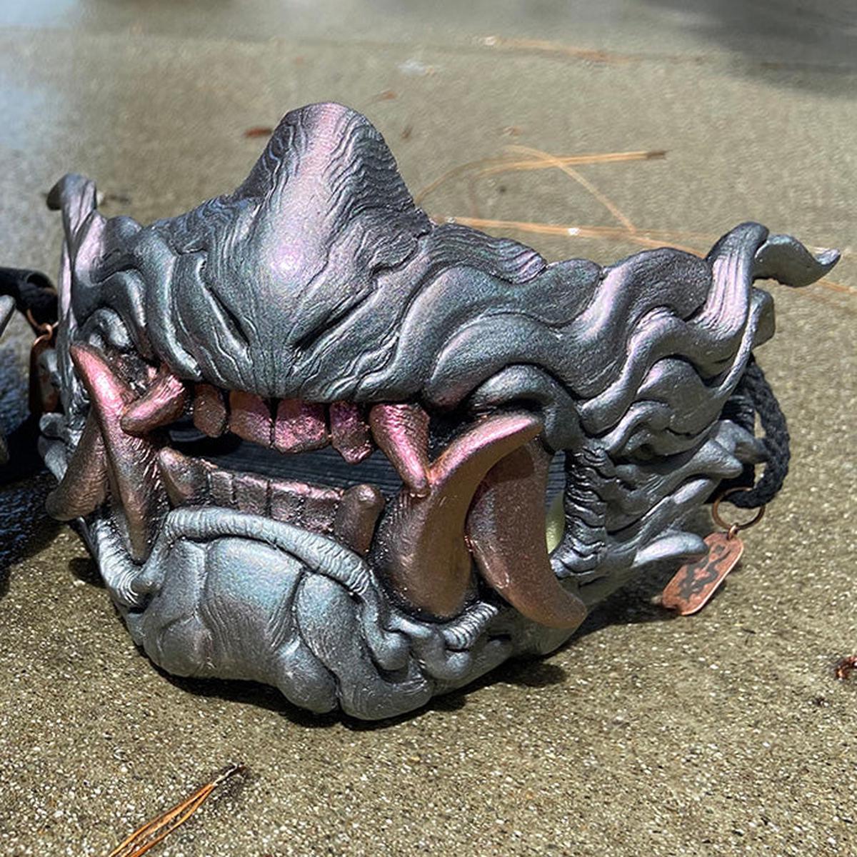 SNARL MASK- READY TO WEAR- COLOR CHANGE METALLIC